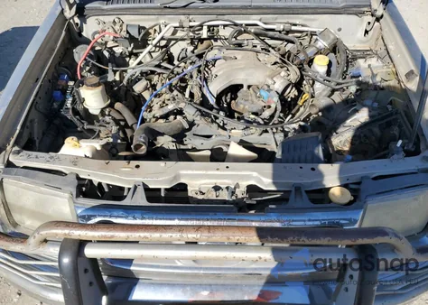 2000 Nissan Frontier Crew Cab Xe from USA, damaged, VIN 1N6ED27T2YC415009